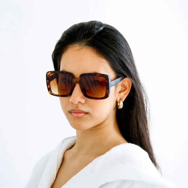 ALESSIA BUTTERFLY SUNGLASSES - Havana