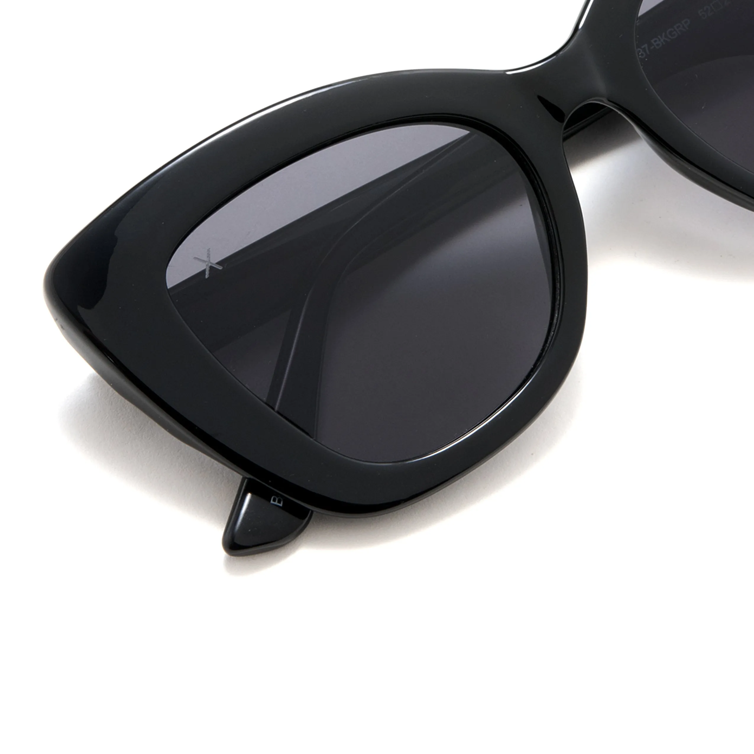 beverly - black   grey sunglasses