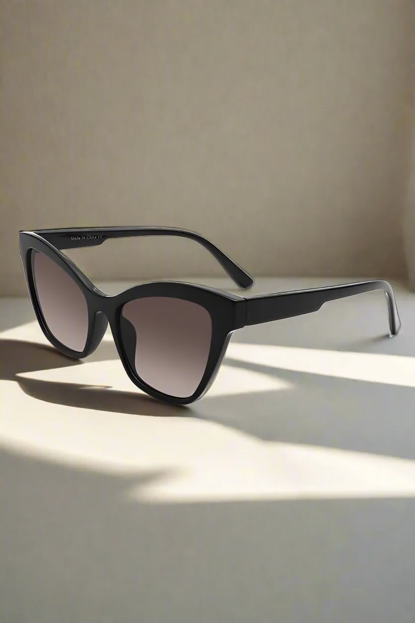 Cat Eye Retro Fashion 50s Women's Sunglasses UVA UVB Eye Protection Case Included