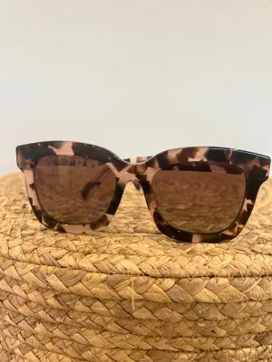 Diff Carson Sunglasses in Himilayan Tortoise & Rose