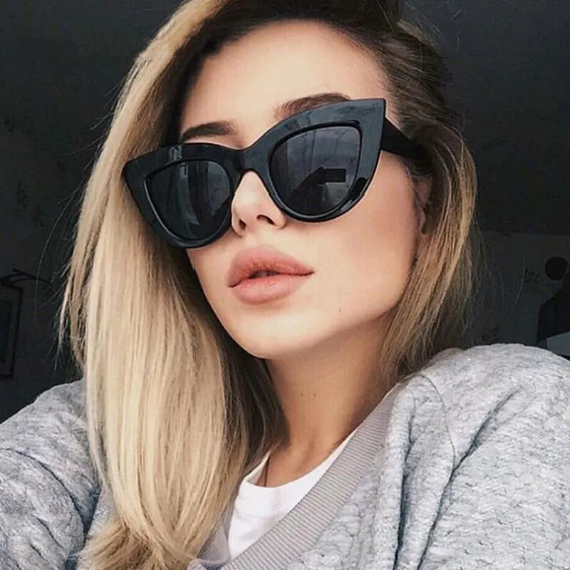 Fashion Trend Sunglasses with AC Lenses & PC Frame – UV400 Protection