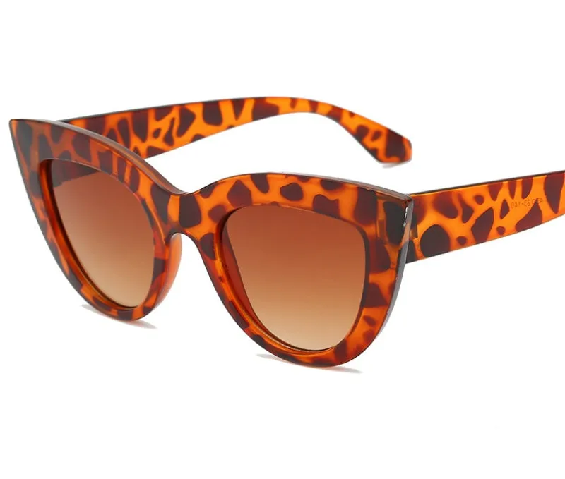 Fashion Trend Sunglasses with AC Lenses & PC Frame – UV400 Protection