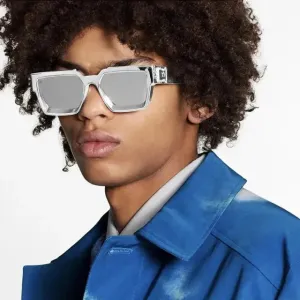 Fashionable oversized square sunglasses for daring men