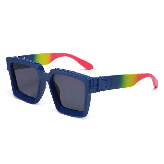 Fashionable oversized square sunglasses for daring men