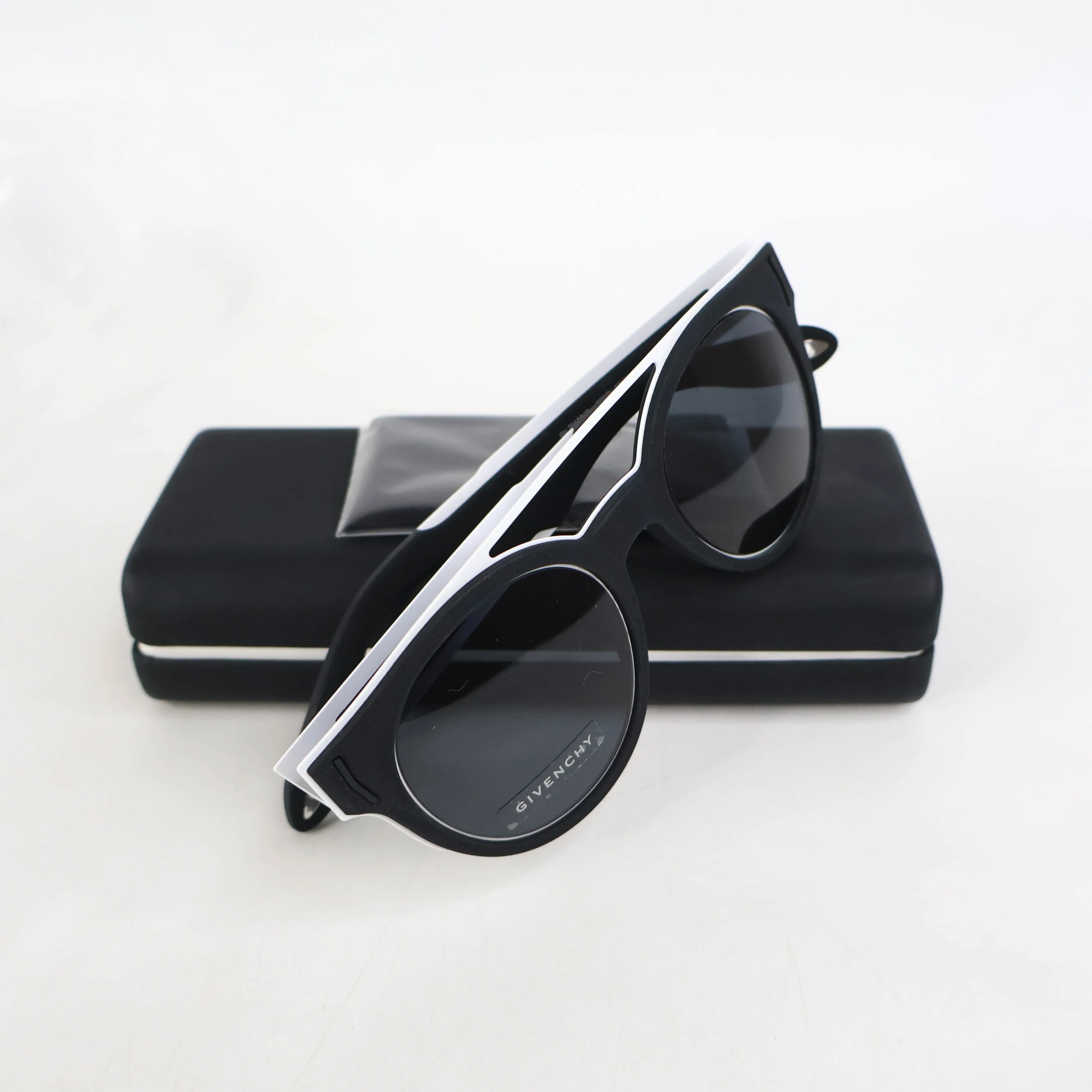 Givenchy Matte Black & white Logo Sunglasses