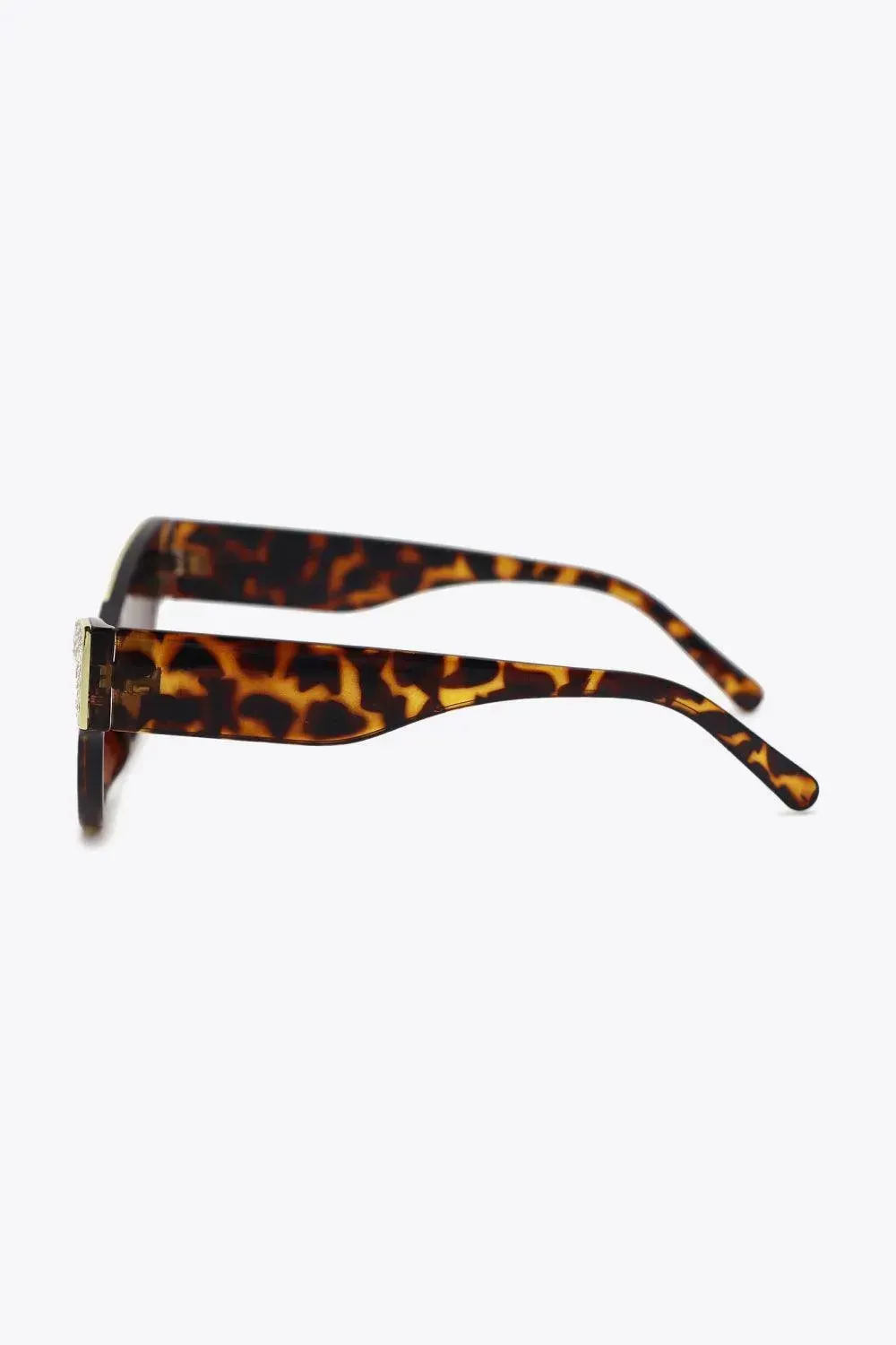 Glamorous Cat-Eye Sunglasses with UV400 Protection and Rhinestone Accents