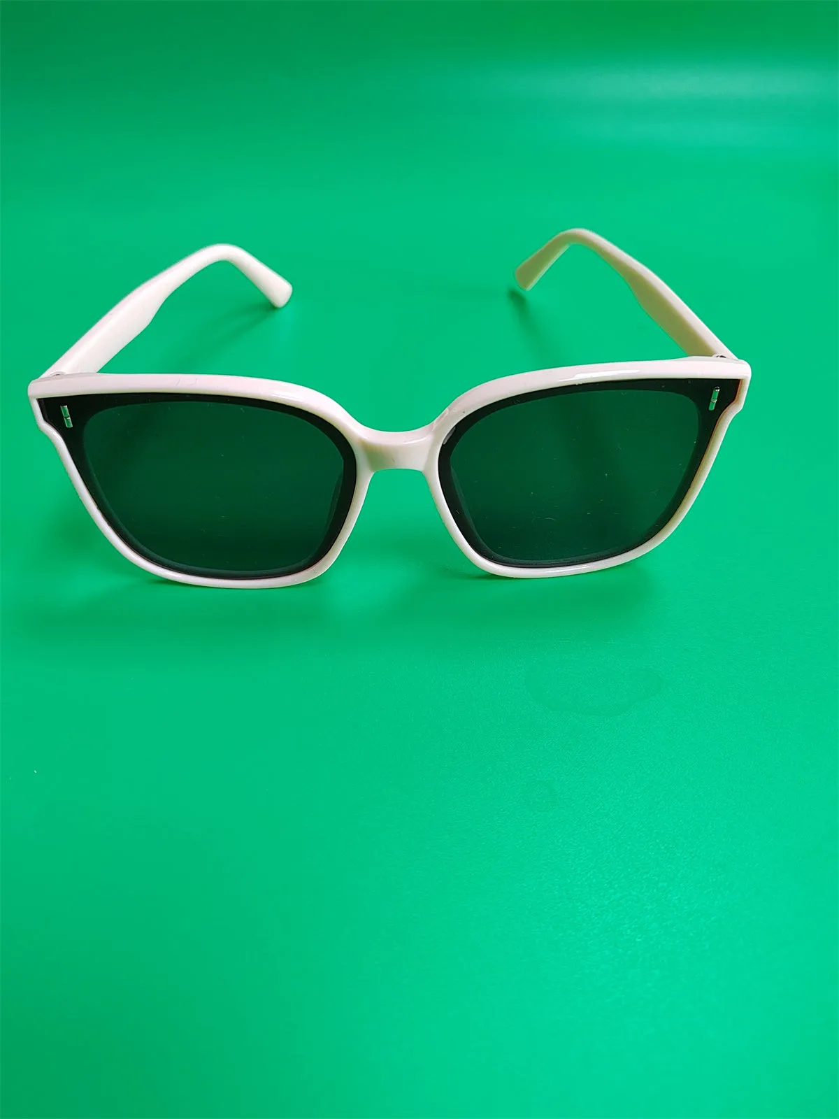 Guanghao Sun glasses,for men and women, UV protection