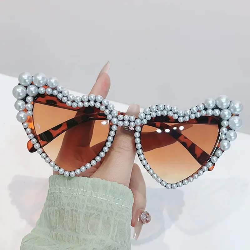 Heart-Shaped Pearl Sunglasses - Just Married Bridesmaid Gift