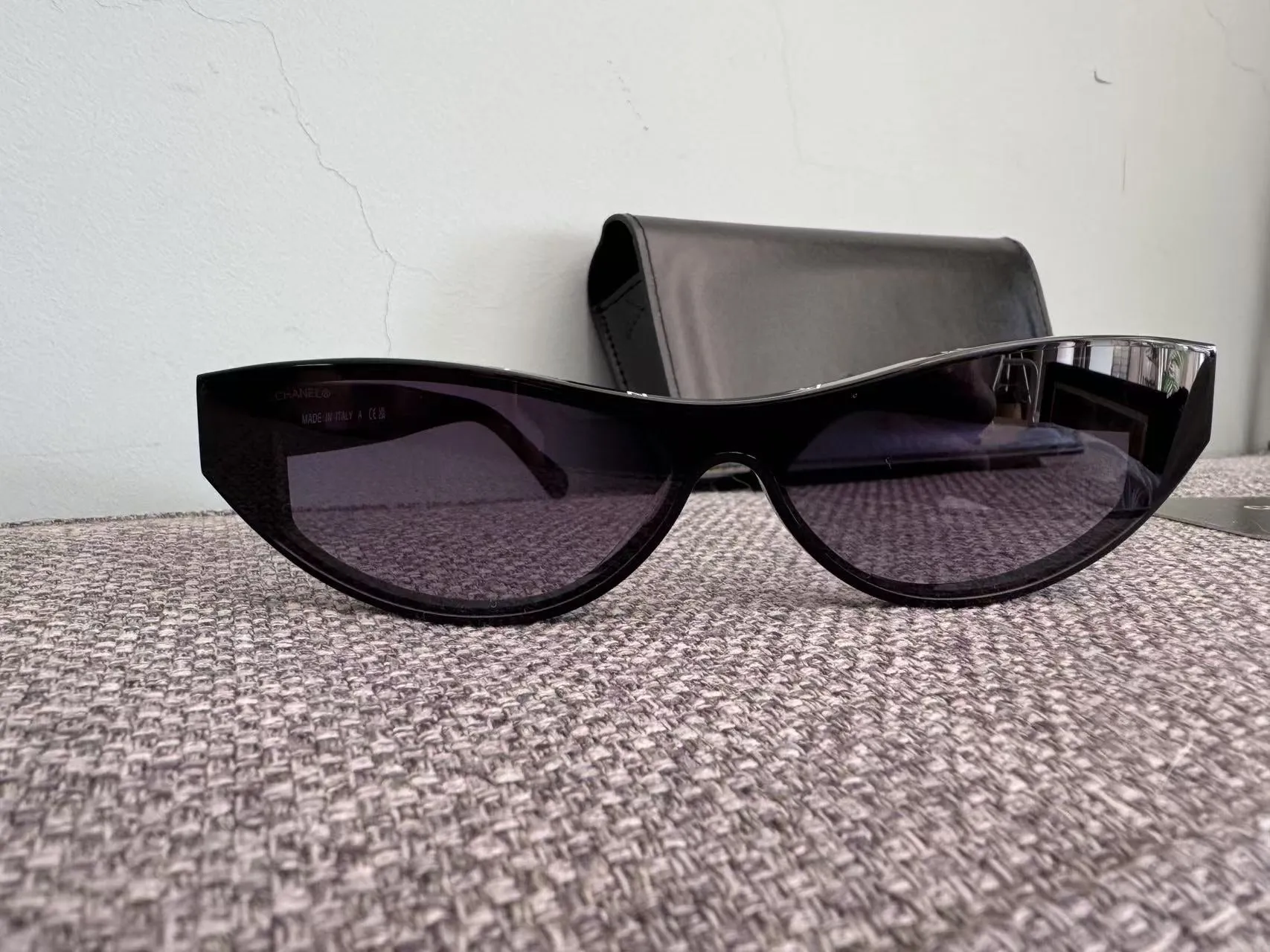 JW946 CC Cat Eye Sunglasses