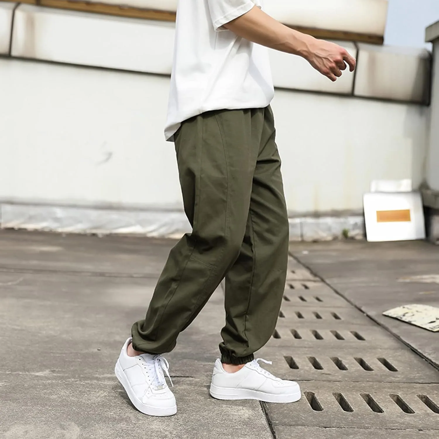 Men's Lightweight Joggers Quick Dry Cargo Hiking Pants Track Running Workout Athletic Travel Golf Casual Outdoor Pants Jogger