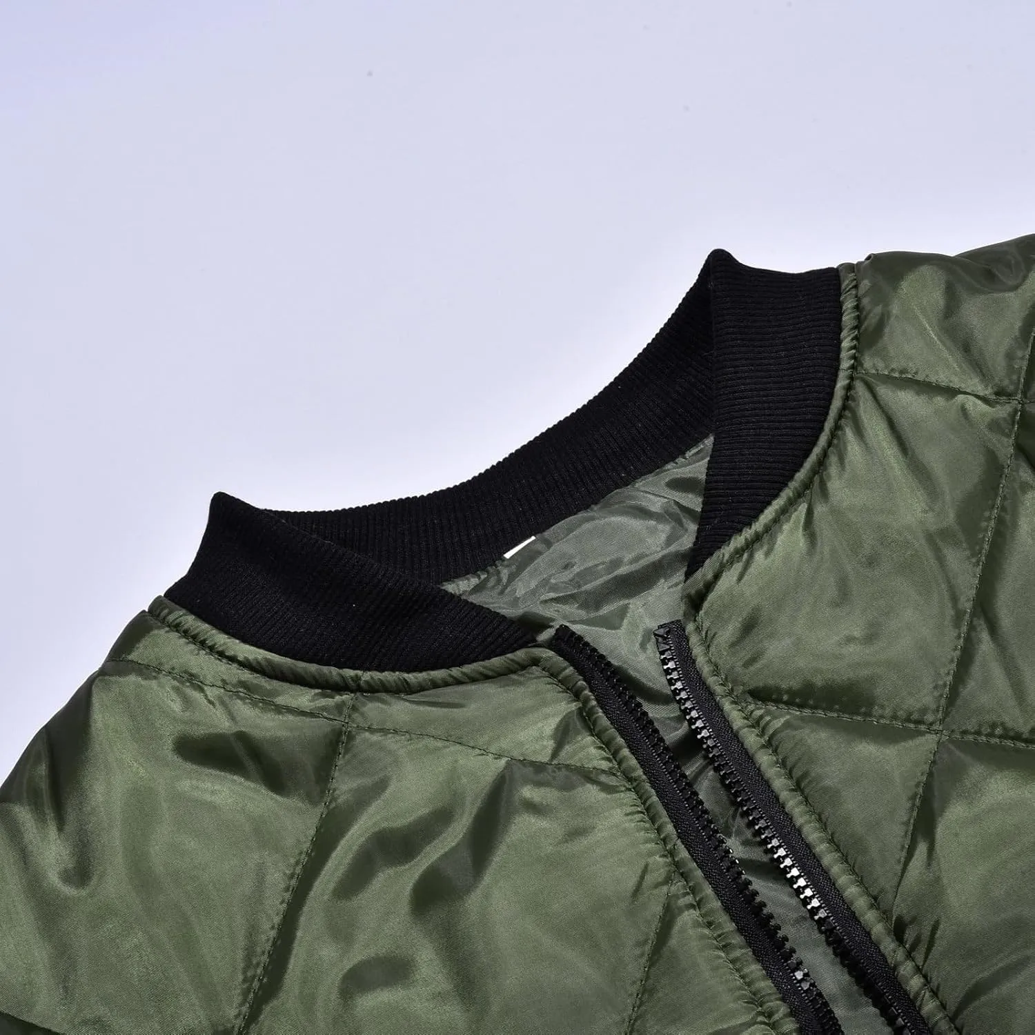 Mens Lightweight Puffer Jacket Insulated Water Resistant Outdoor Winter Down Jacket for Men