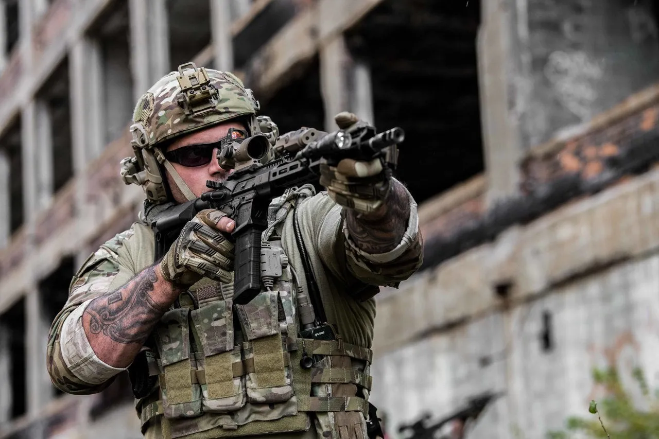 NSOF Warrior: Fugitive TAC Aluminum Wrap Sunglass Black frame Polarized Gray lenses