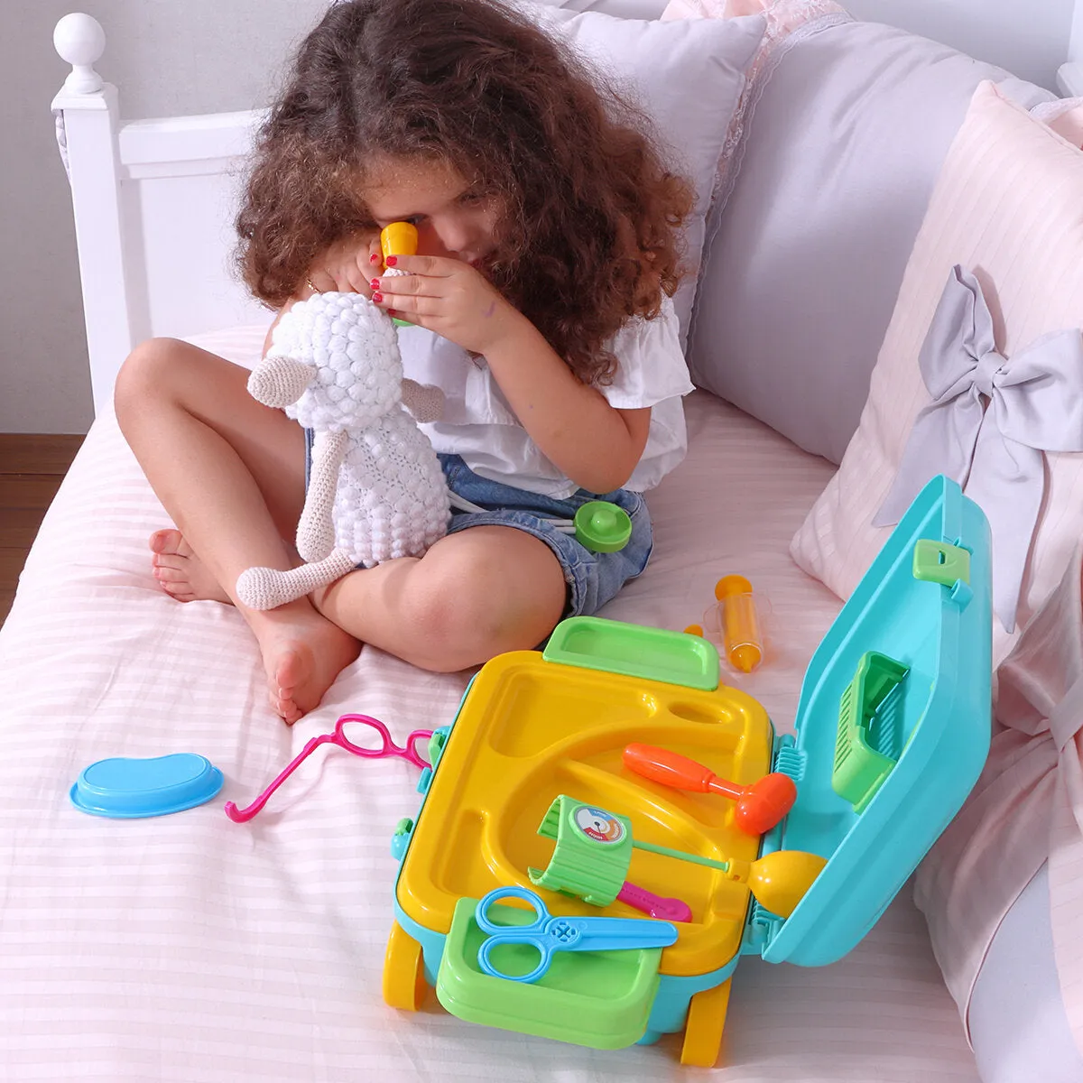 Ogi Mogi Toys Doctor Set Luggage - Pretend Play Medical Kit for Kids
