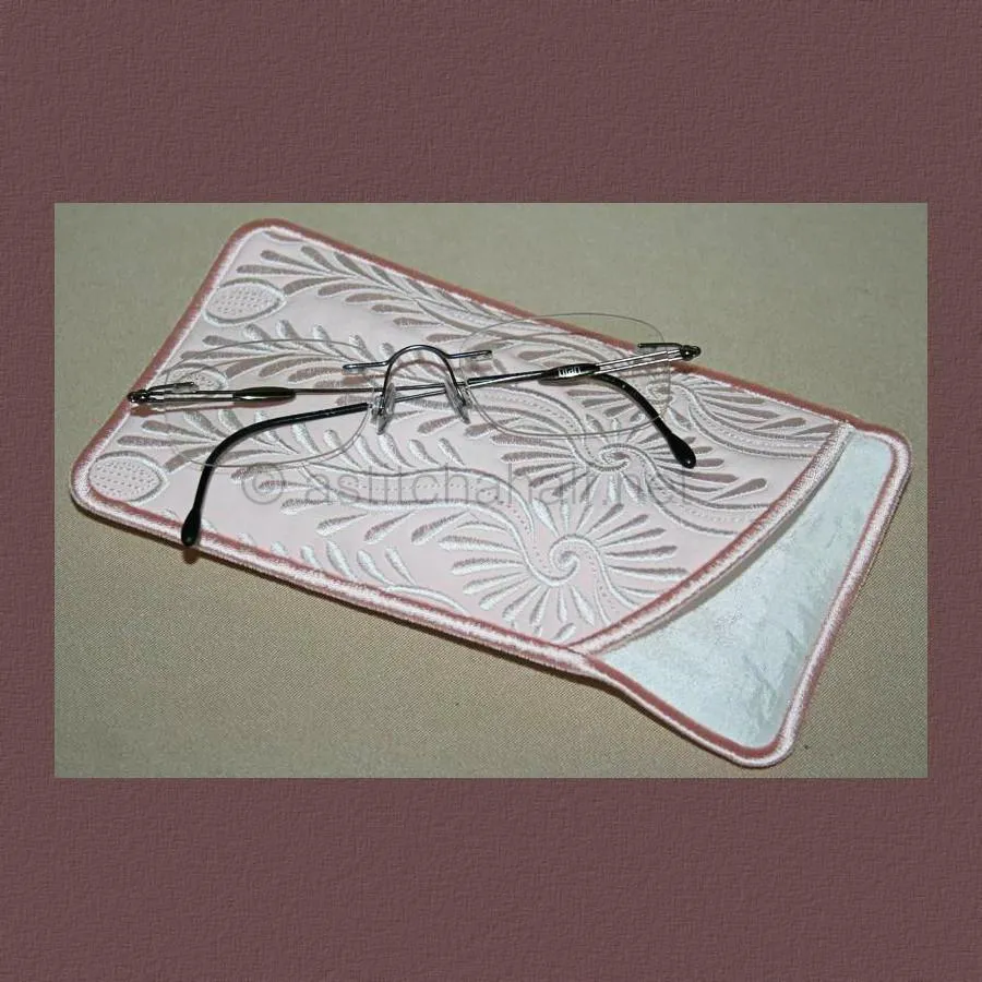 Peacock Lace Eyeglass Case