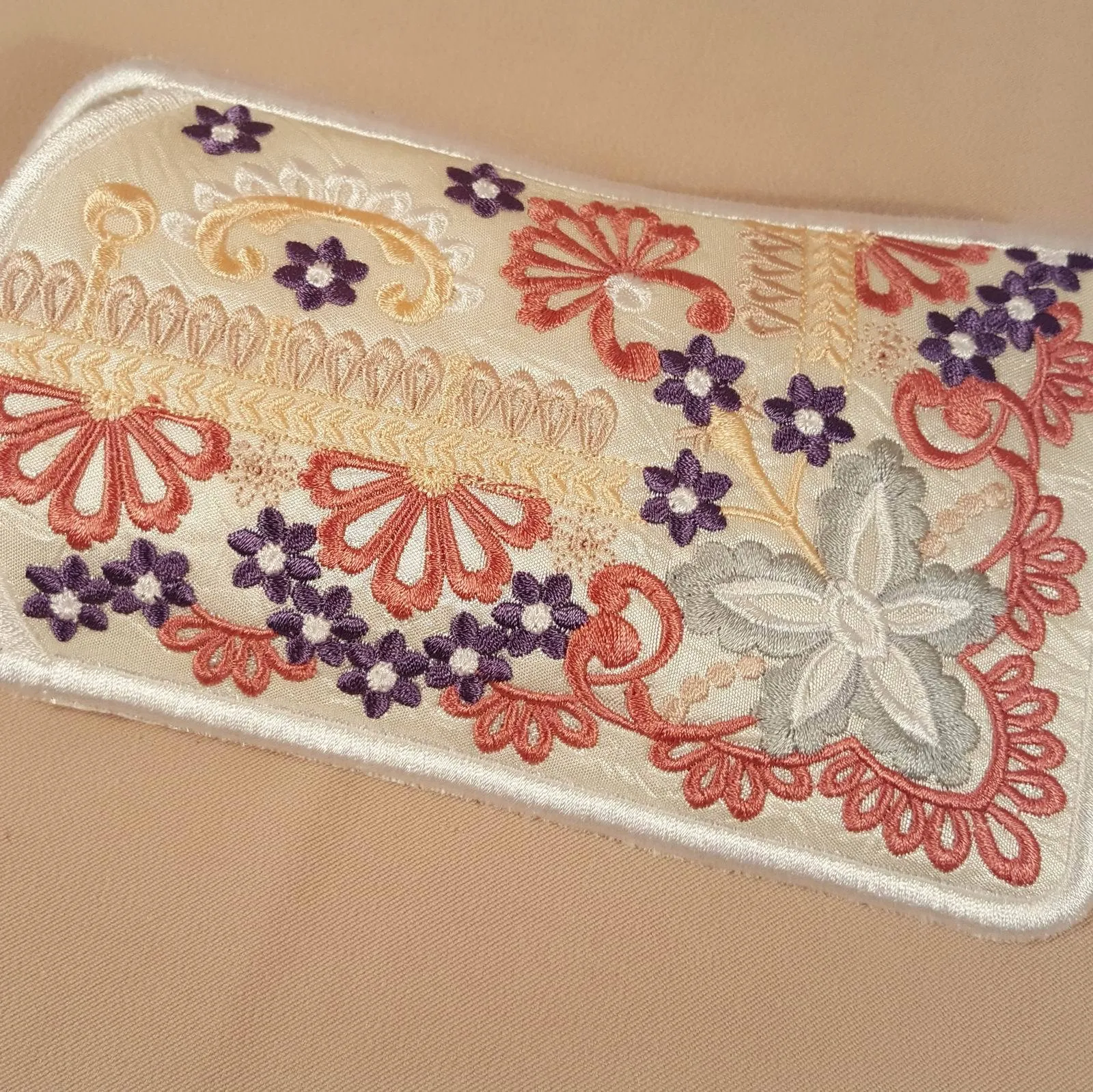 Precious Dreams Eyeglass case