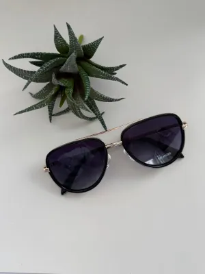 QUAY All In Mini Sunglasses - Black Smoke Polarized