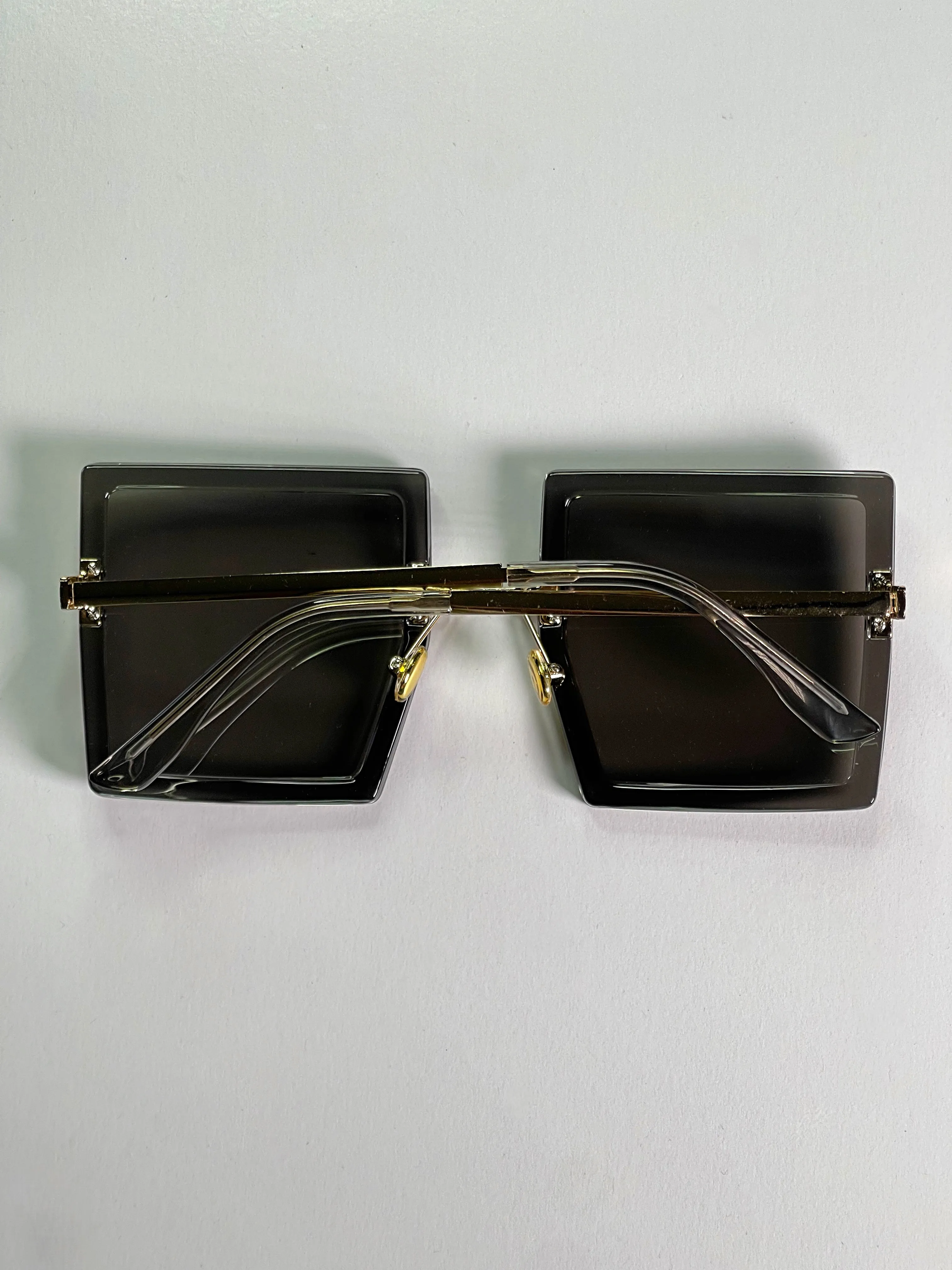 Quinn Bolted Block Sunglasses-Silver