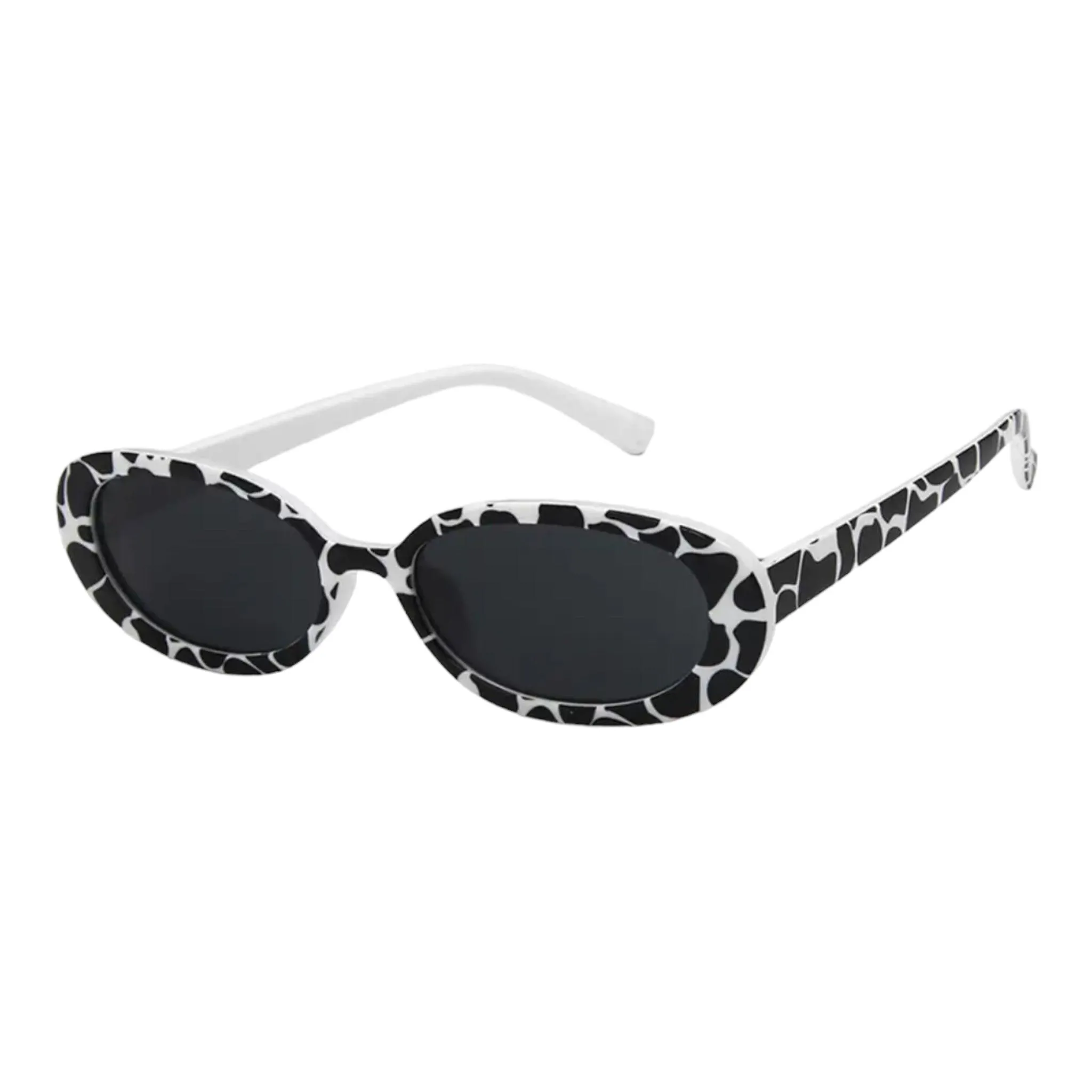 Retro Chic Oval Sunglasses for Women