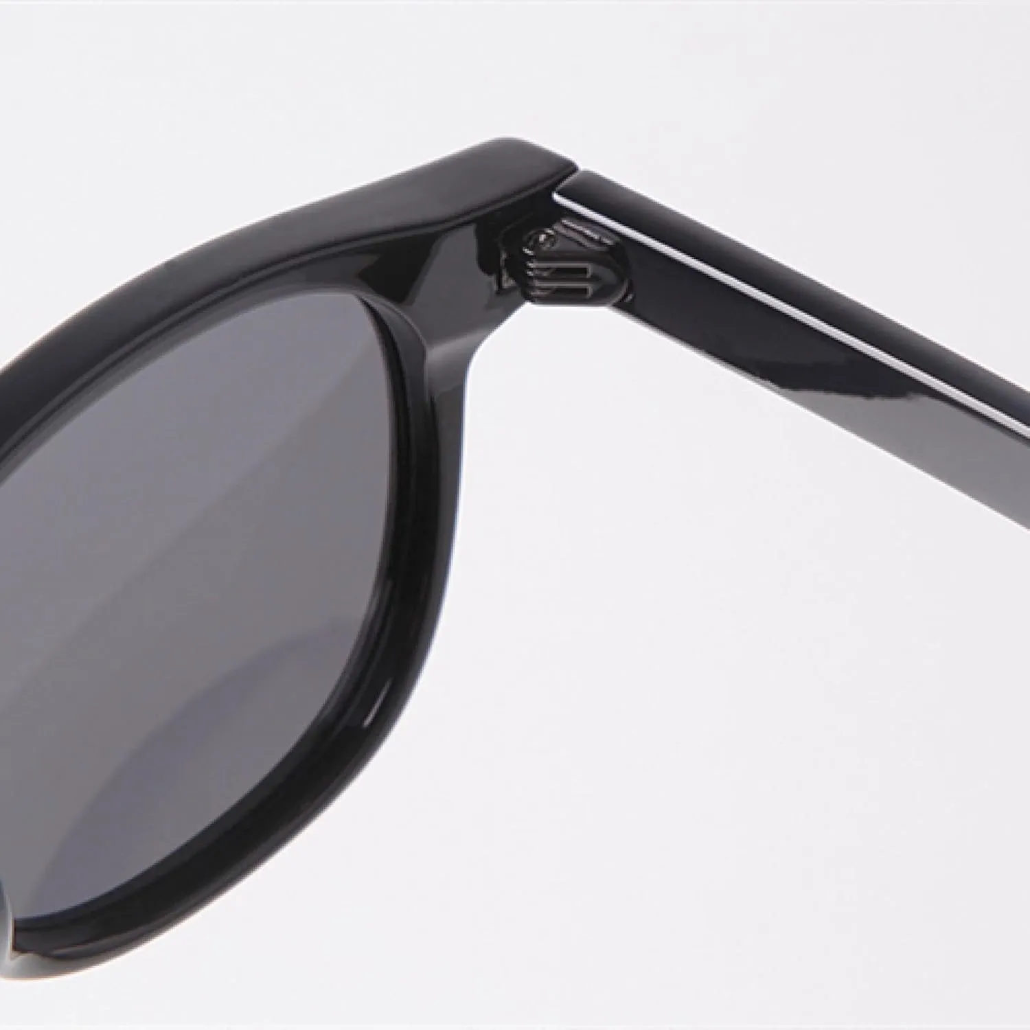 Retro Polarized Sunglasses Men Fashion Rivets Driving Round Clear Frame Women Shades Male Uv400