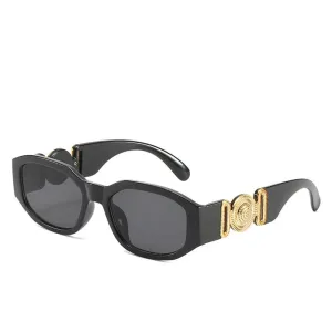 Retro Rectangle Sunglasses – Classic Rectangle Design, Gradient UV400 Lenses, Durable Plastic Frame, Comfortable Fit for Both Men and Women.