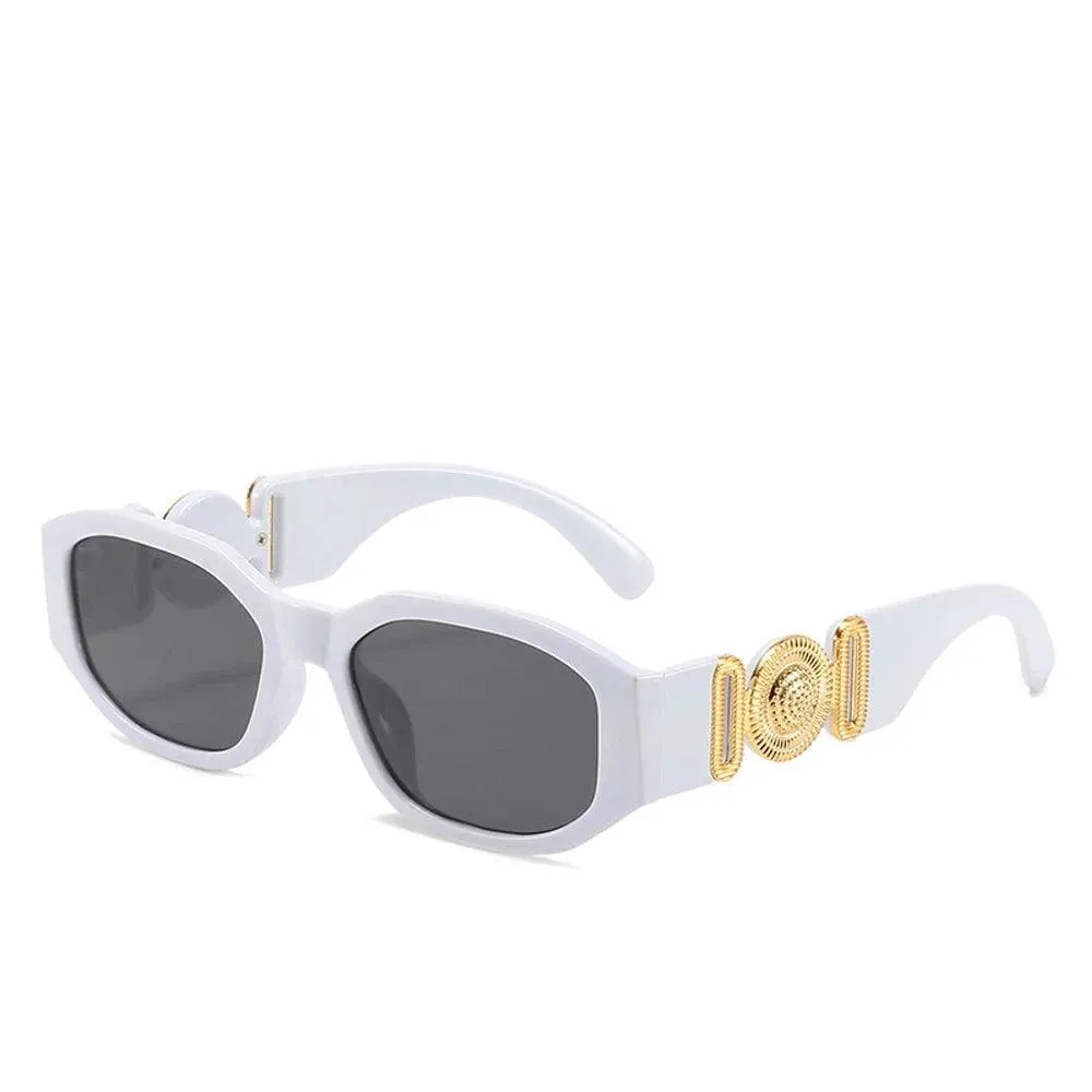 Retro Rectangle Sunglasses – Classic Rectangle Design, Gradient UV400 Lenses, Durable Plastic Frame, Comfortable Fit for Both Men and Women.