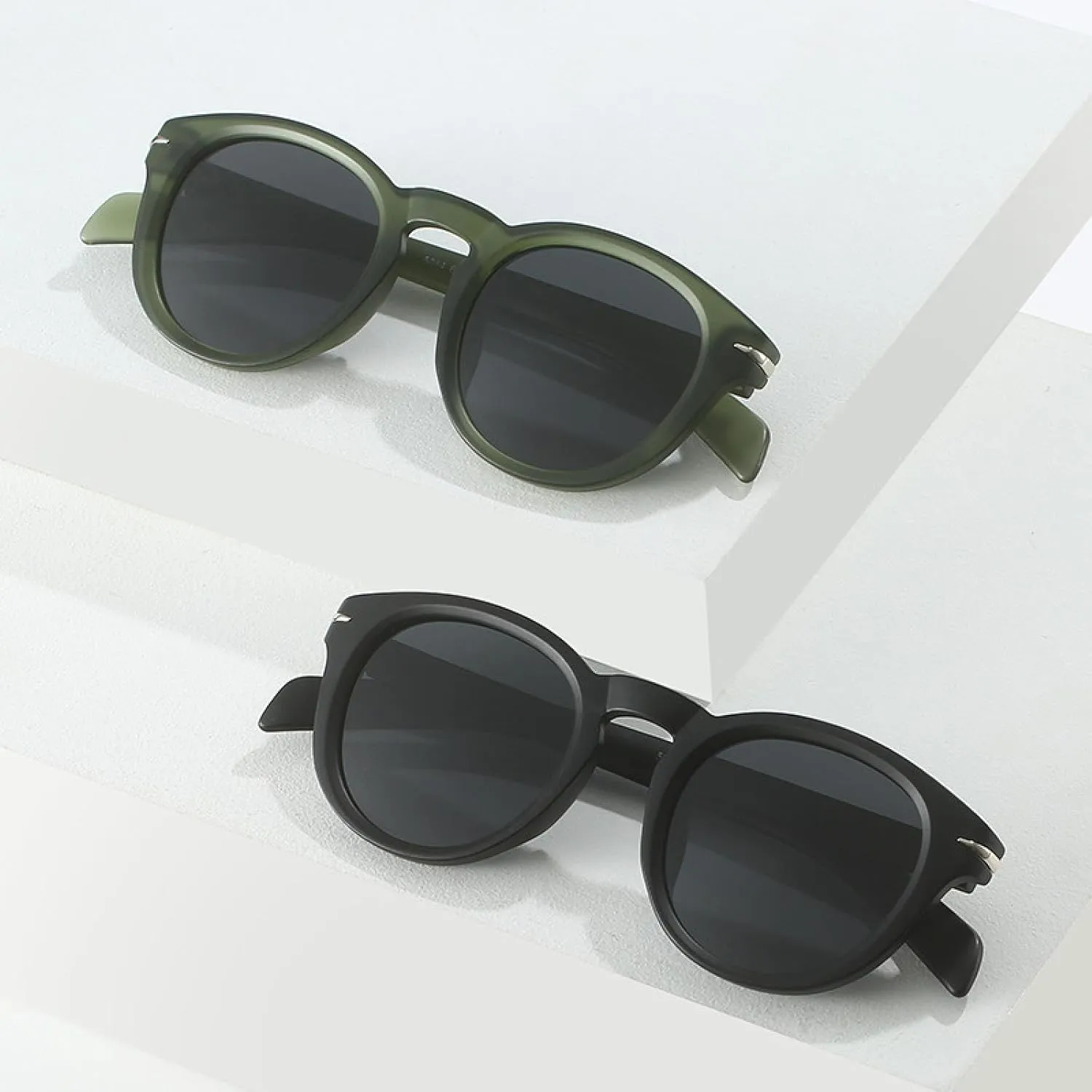 Retro Round Men Sunglasses Uv400 Fashion Blue Green Women Rivets