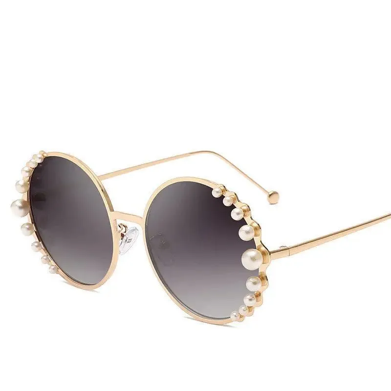 Round Frame Pearl Sunglasses with UV400 Protection and Metal Frame