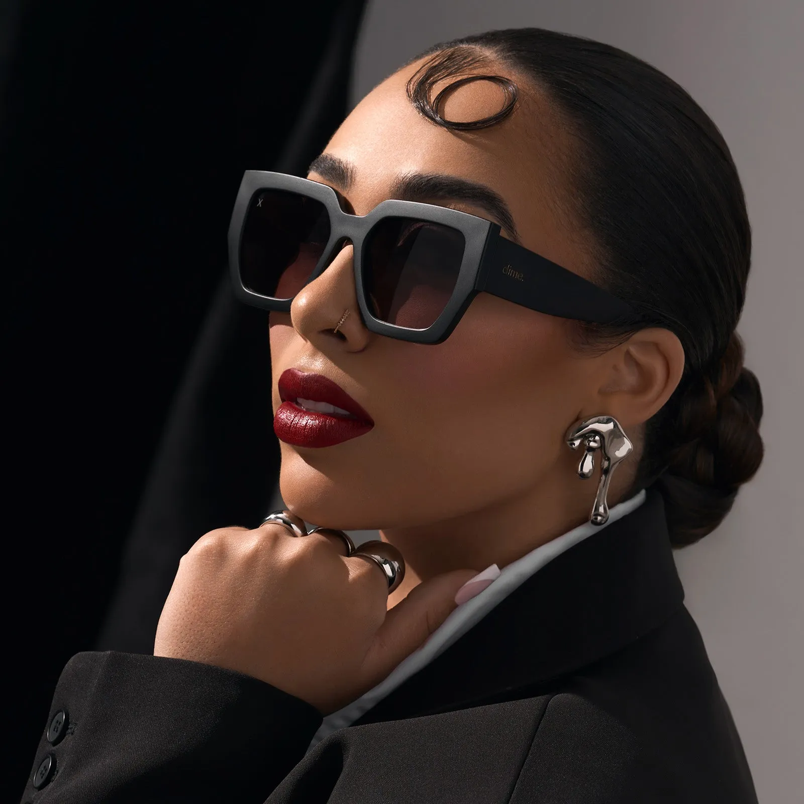 she's a 10 - matte black   dusk polarized sunglasses