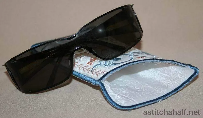 Signature Eyeglass Case
