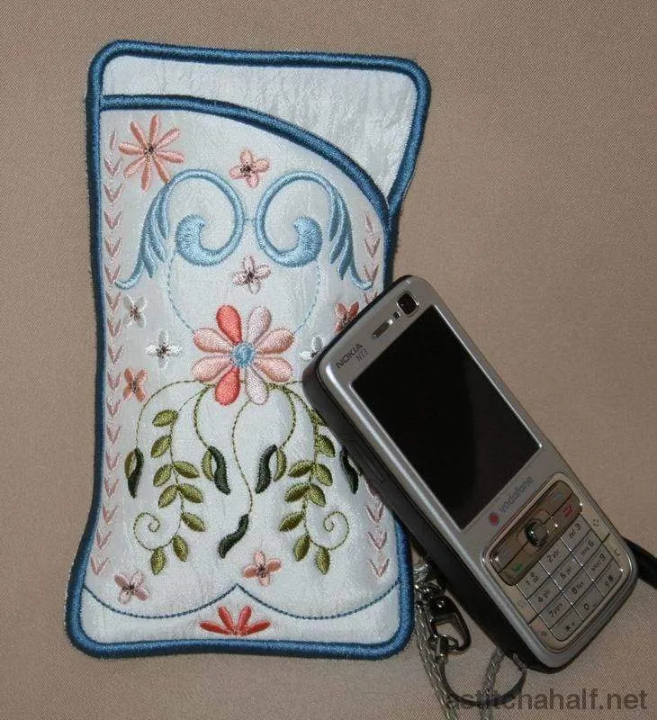 Signature Eyeglass Case