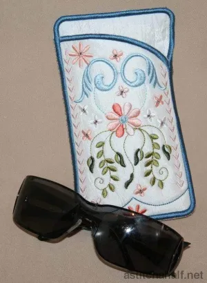 Signature Eyeglass Case