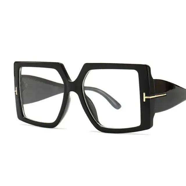 Stylish, versatile and feminine fashion large design bold sunglasses.
