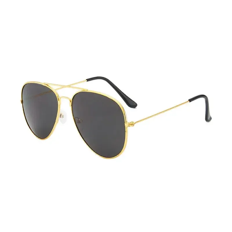 Summer Unisex Classic Pilot Sunglasses Designer Men Women Gradient Style Vintage Outdoor Driving Sun Glasses for Female Male