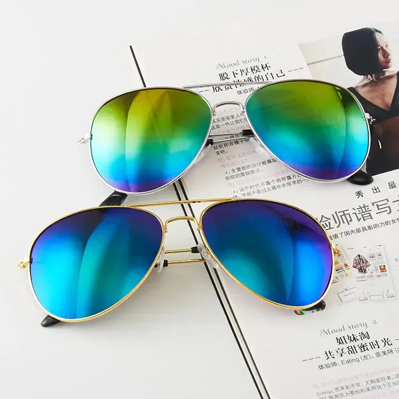 Summer Unisex Classic Pilot Sunglasses Designer Men Women Gradient Style Vintage Outdoor Driving Sun Glasses for Female Male