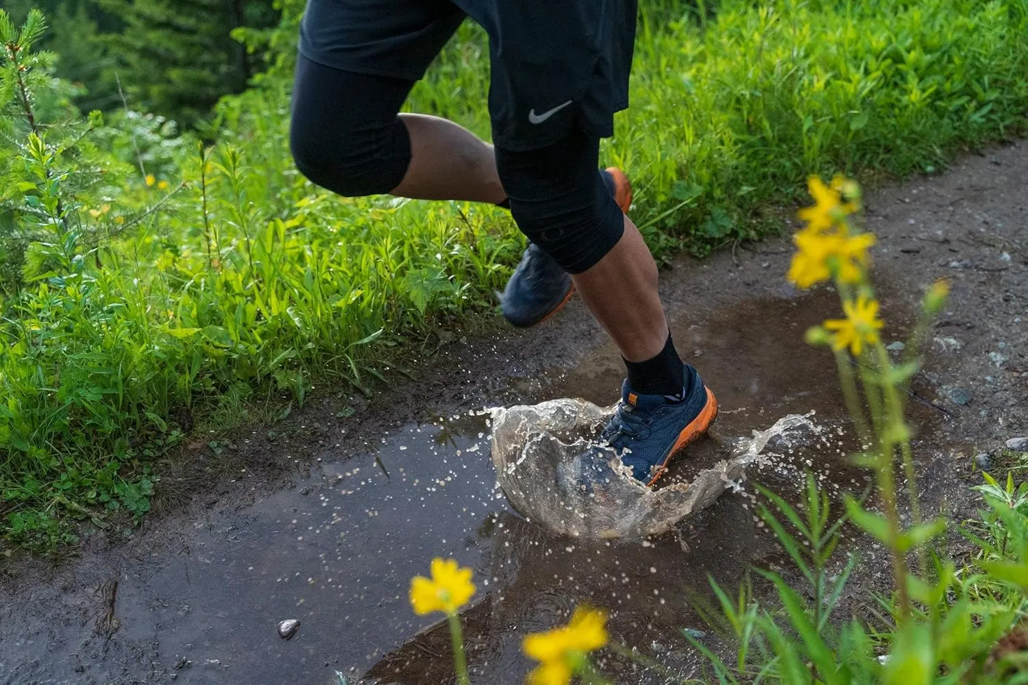 Swiftwick- PURSUIT FOUR Trail Running & Cycling Socks, Merino Wool, Durable Crew