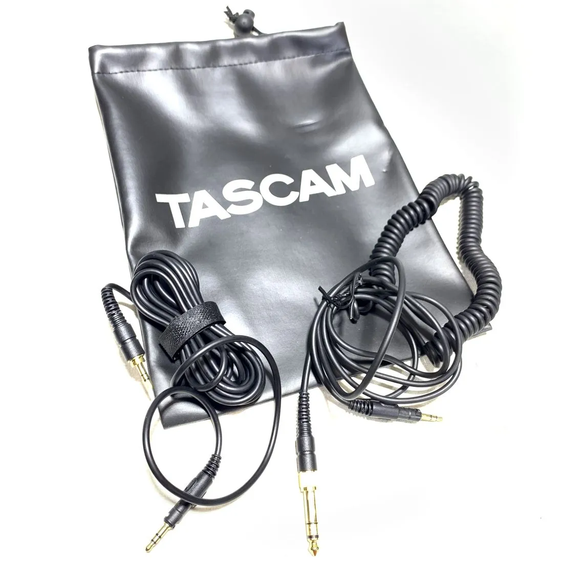 Tascam TH-07 High-Definition Monitor Headphones (Black) #2403 - DEMO