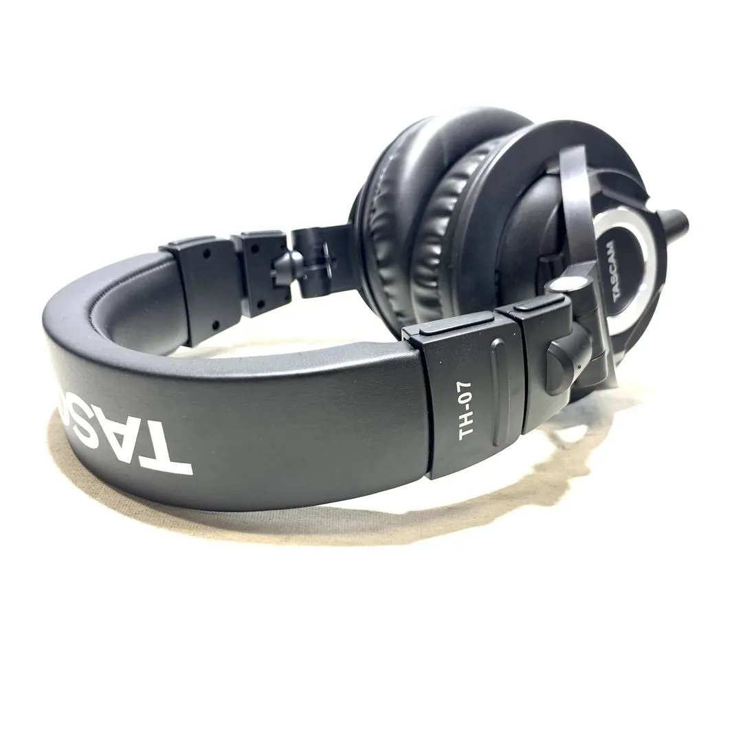 Tascam TH-07 High-Definition Monitor Headphones (Black) #2403 - DEMO