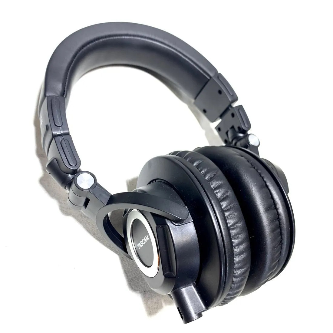 Tascam TH-07 High-Definition Monitor Headphones (Black) #2403 - DEMO