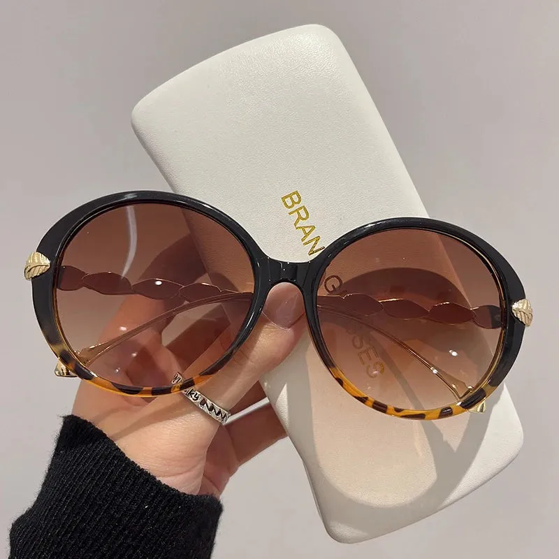 VAIGE Retro Chic Gradient Round Sunglasses in Colorful Hues