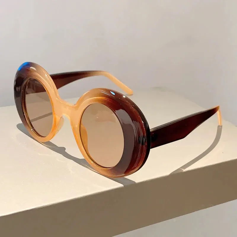 VAIGE Stylish Round Sunglasses in Classic Black & Chic Gradient