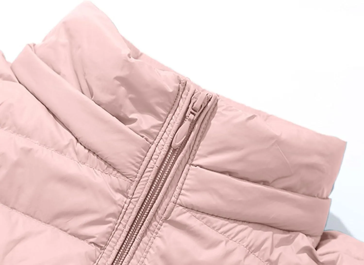 Womens Lightweight Puffer Jacket Packable Quilted Puffy Down Coats Winter Warm Jackets Outwear with Detachable Hood