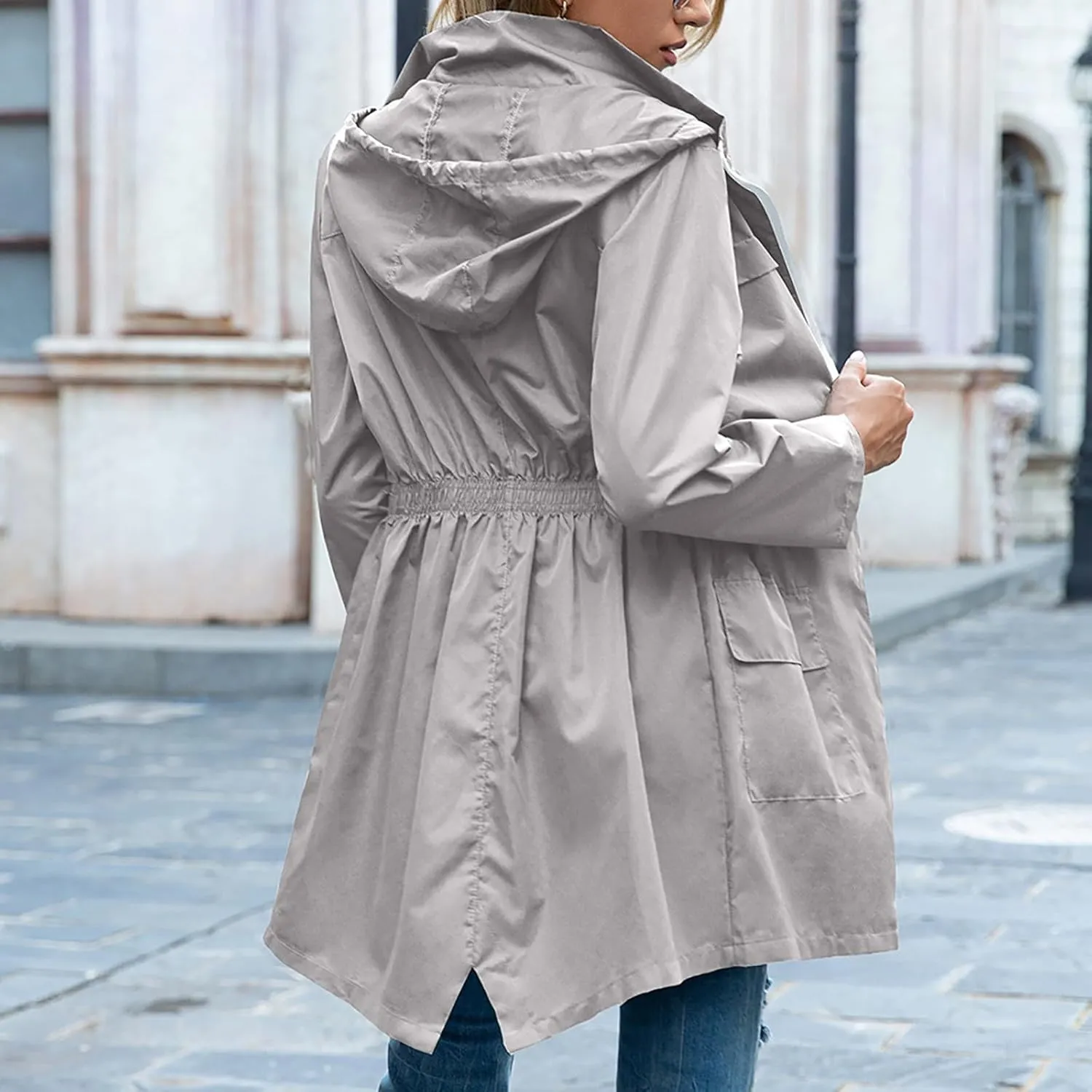 Women's Rain Jacket Plus Size Lightweight Raincoat with Hood Waterproof Outdoor Jackets Fashion Casual Windbreaker