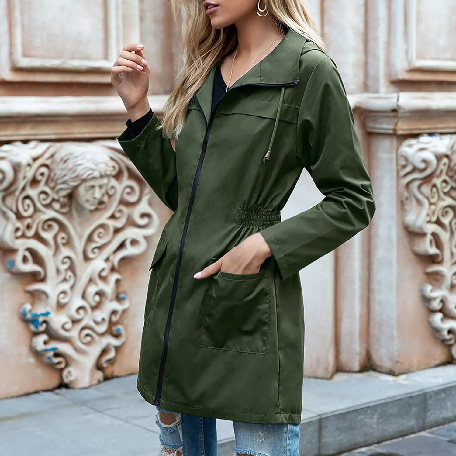 Women's Rain Jacket Plus Size Lightweight Raincoat with Hood Waterproof Outdoor Jackets Fashion Casual Windbreaker